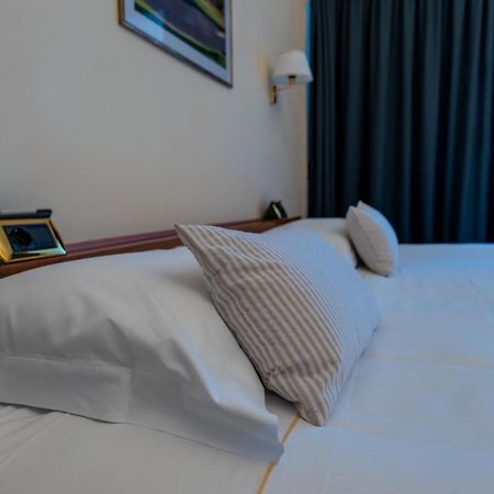 Golf Hotel La Pinetina อัพพิอาโน เจนติเล ภายนอก รูปภาพ