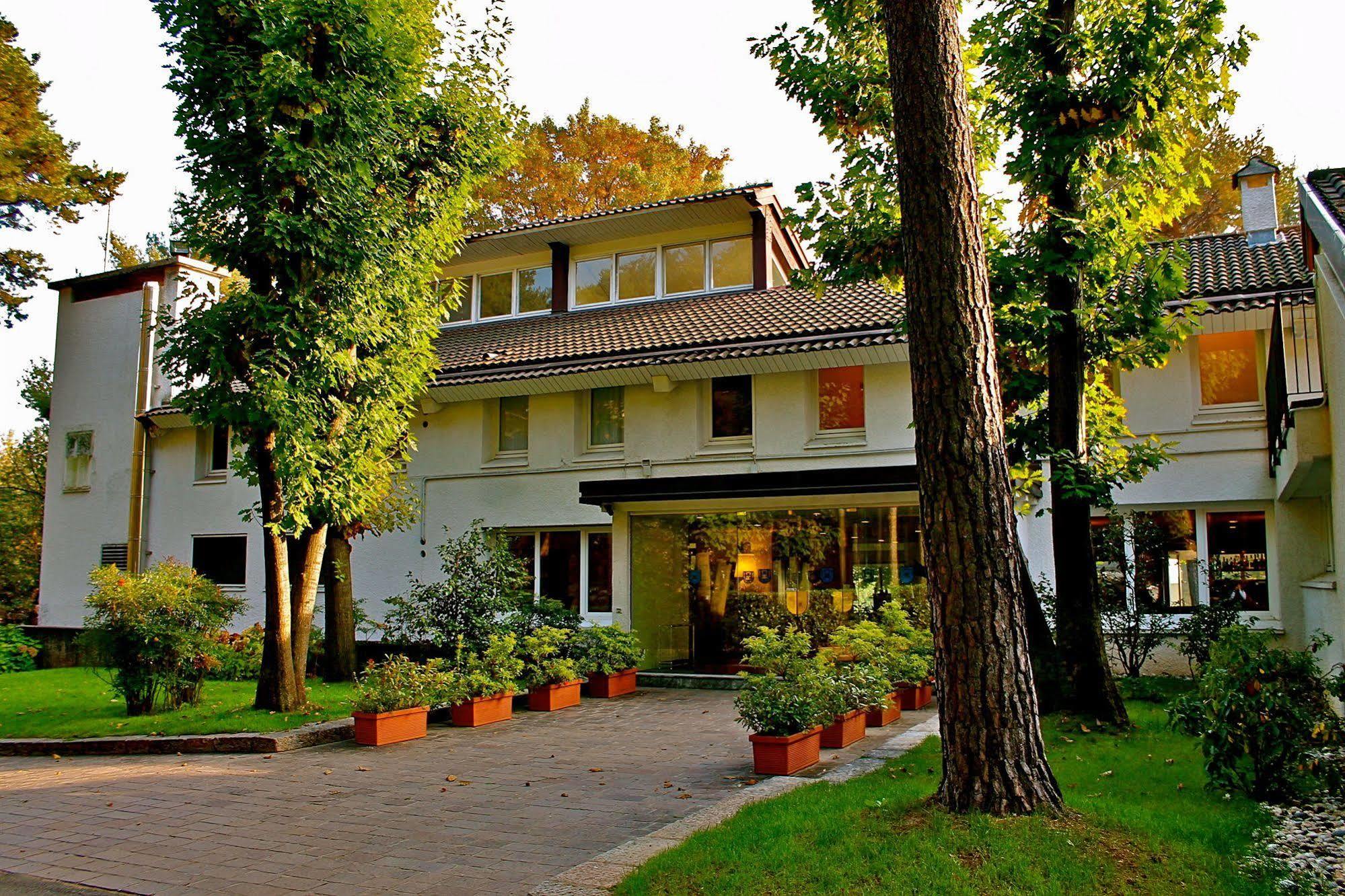Golf Hotel La Pinetina อัพพิอาโน เจนติเล ภายนอก รูปภาพ